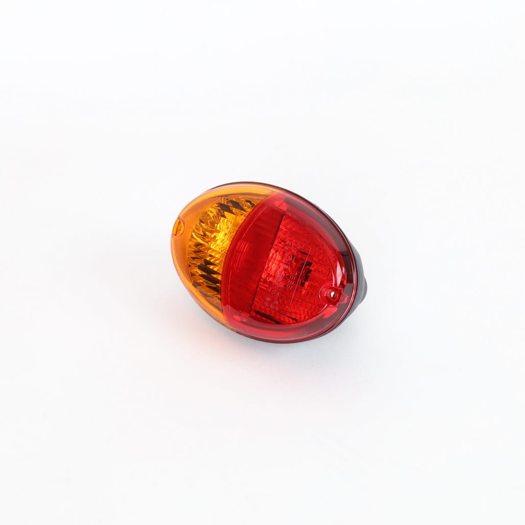 1000136352 - Tail Light