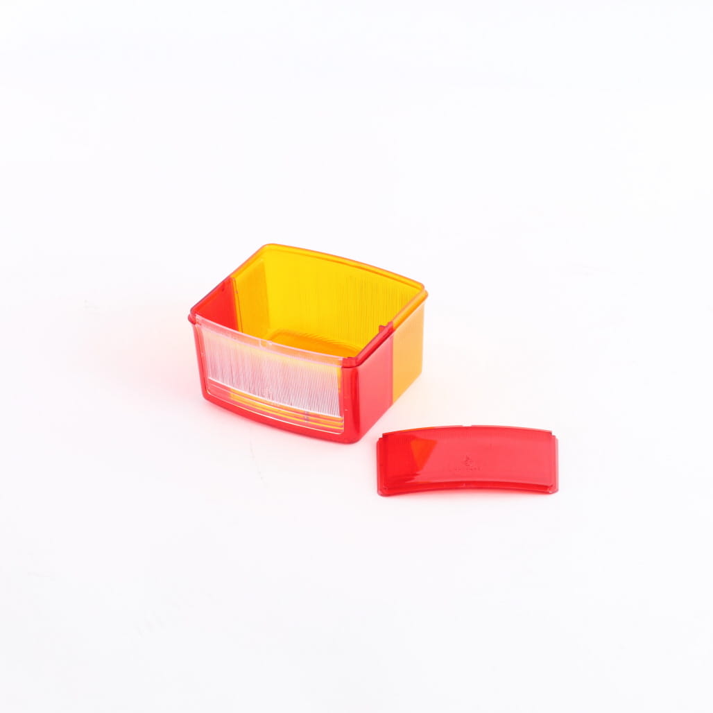 1000211558 - Tail Light Lens