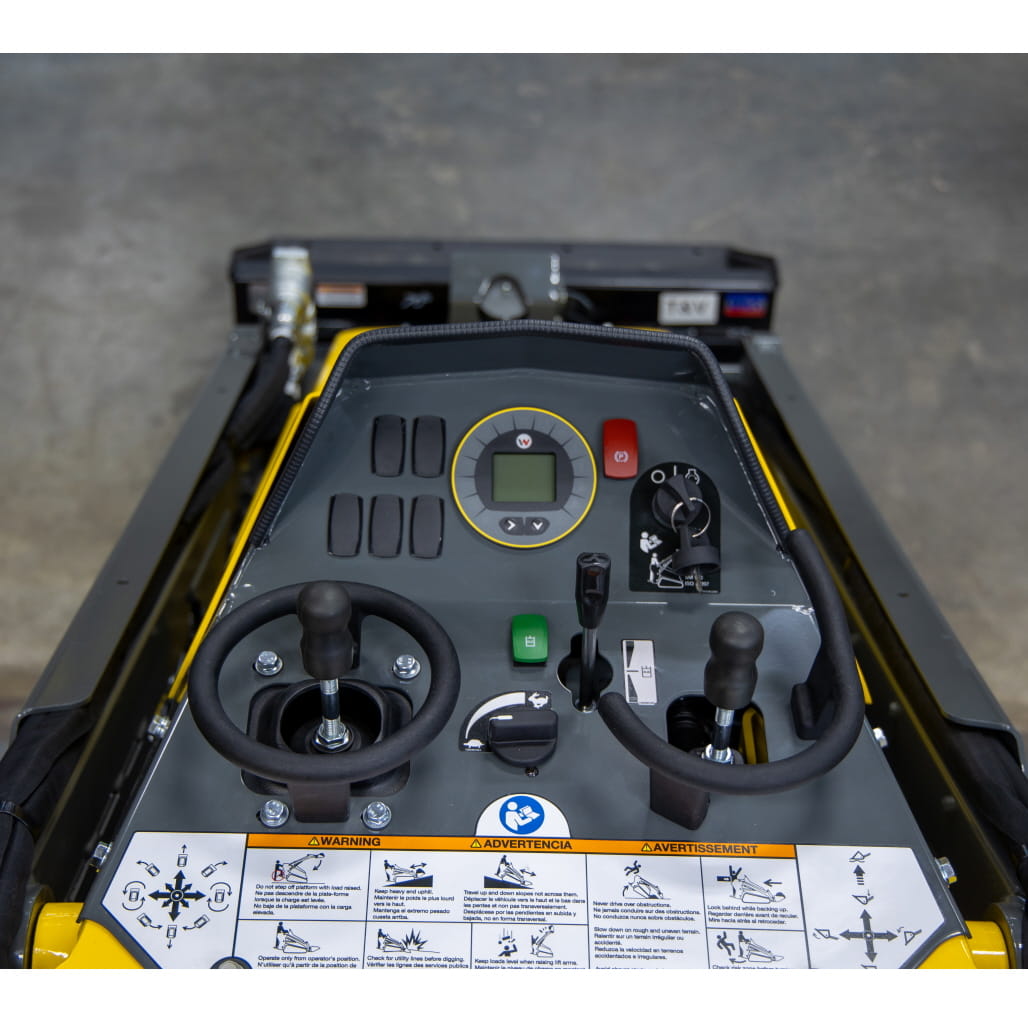 SM100 Compact Track Loader